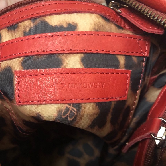 B Makowsky Red Leather ZIP Closure Bag - Picture 4 of 16